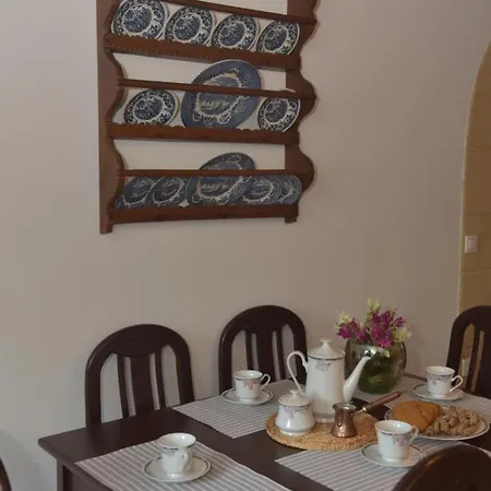 Апартаменты Kamara Traditional House Soroni