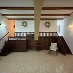 Kamara Traditional House Soroni
