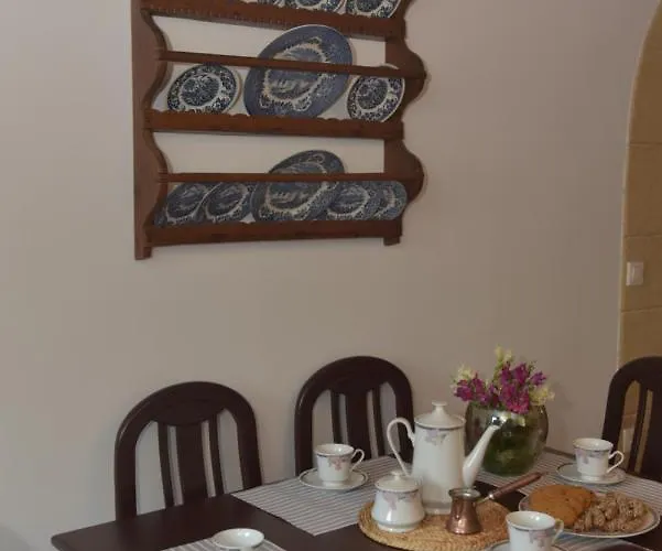 Apartamento Kamara Traditional House Soroni