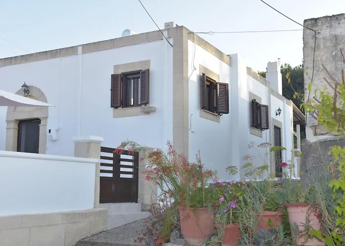 Apartamento Kamara Traditional House Soroni