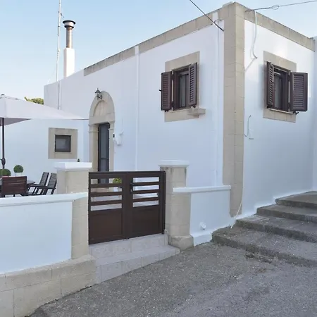 Apartamento Kamara Traditional House Soroni